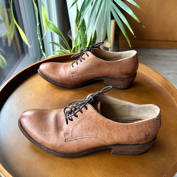Frye Leather Oxford Shoes - Picture 3 of 5